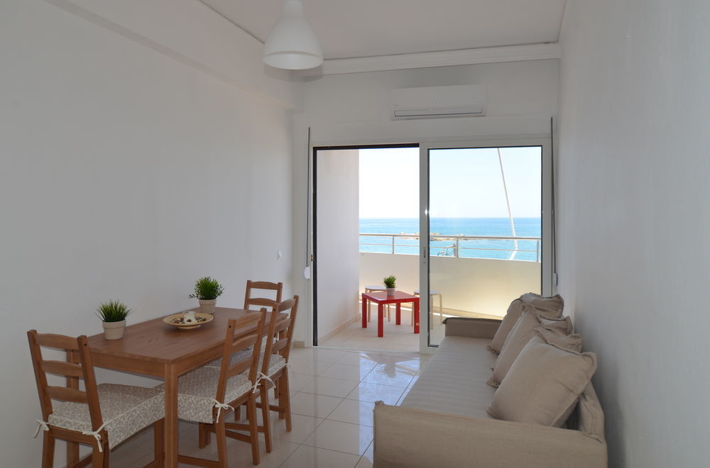 Kalamaki Apartments Extérieur photo